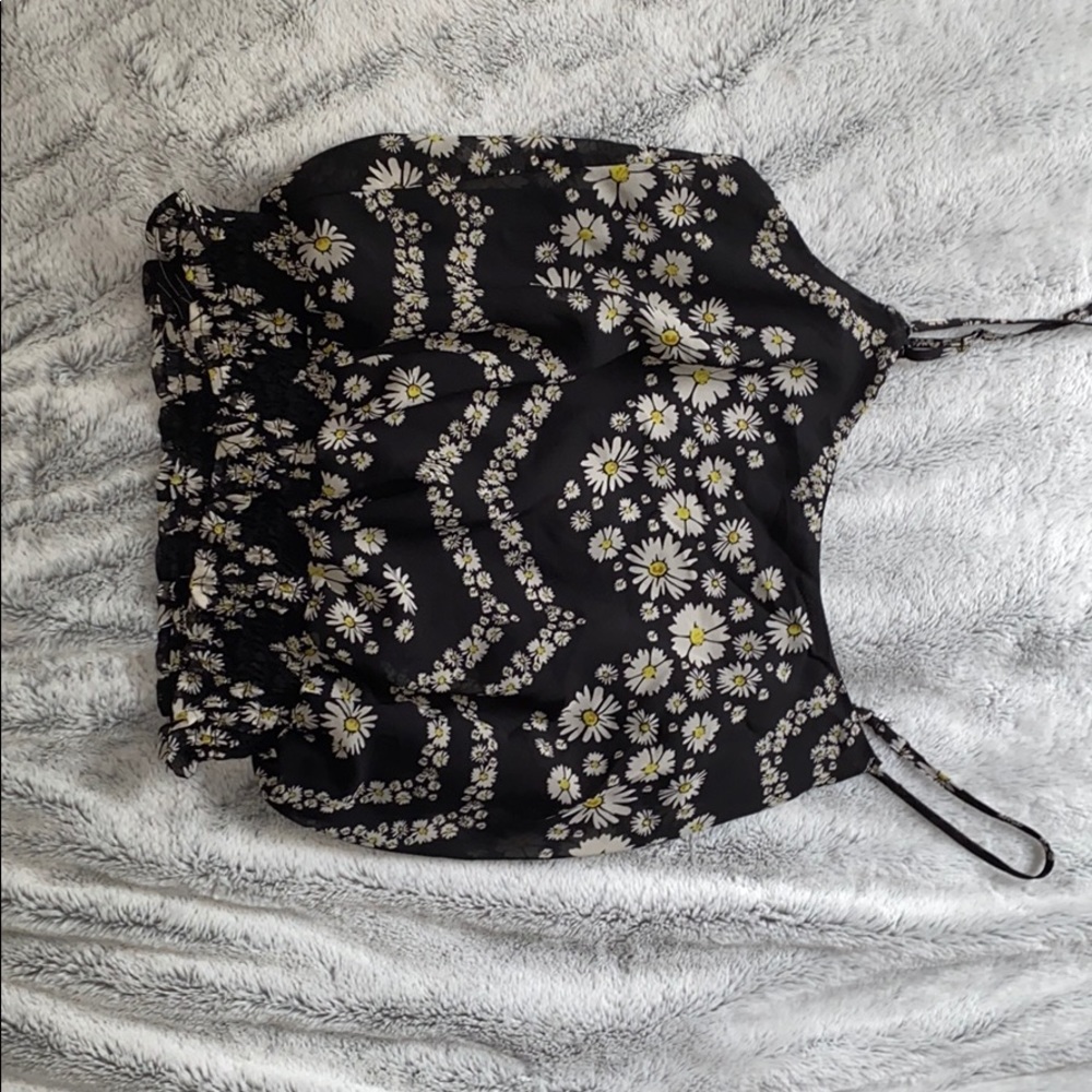 Black flower cropped blouse